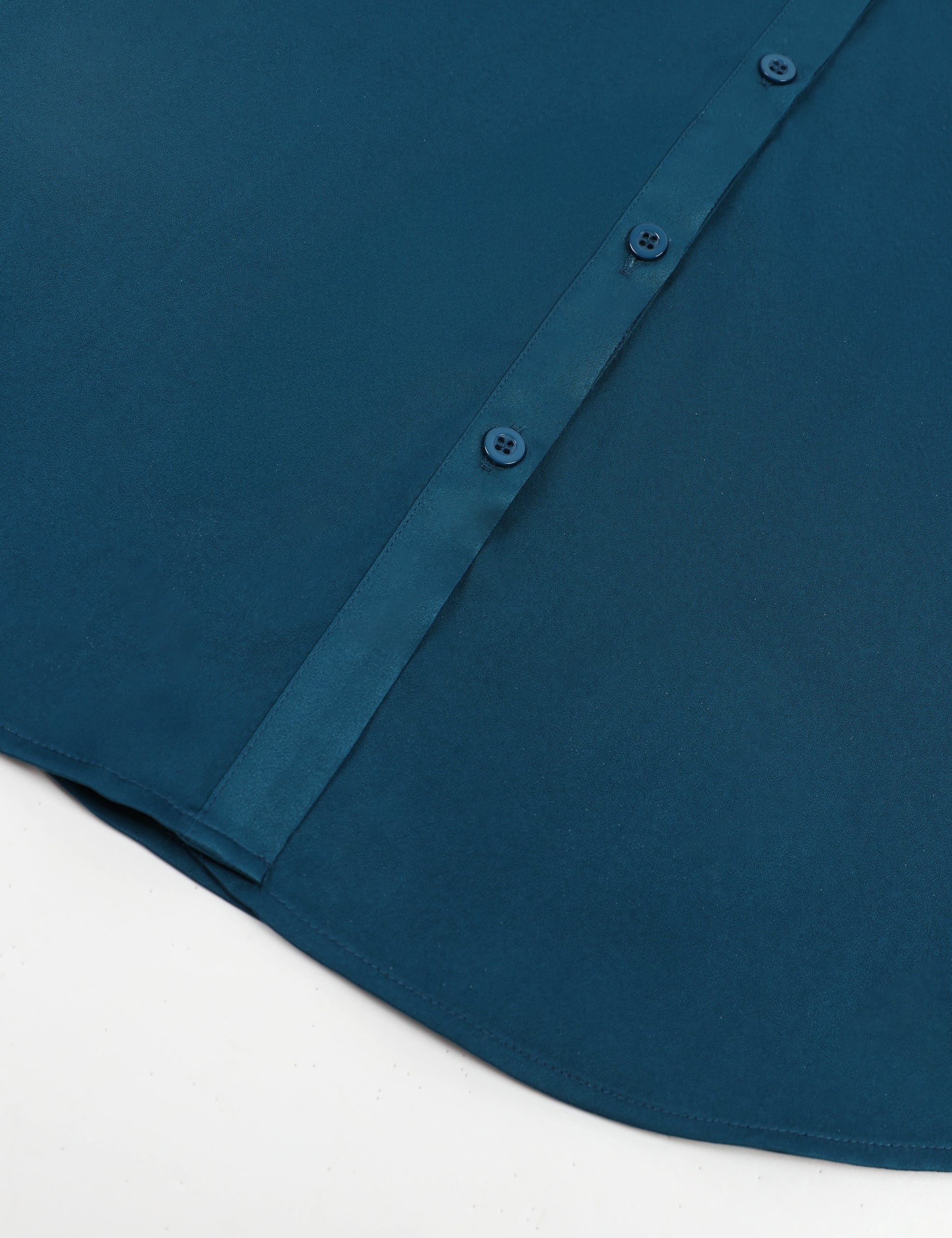 Fall and Winter Fashion Shirts Enhance Body Shape