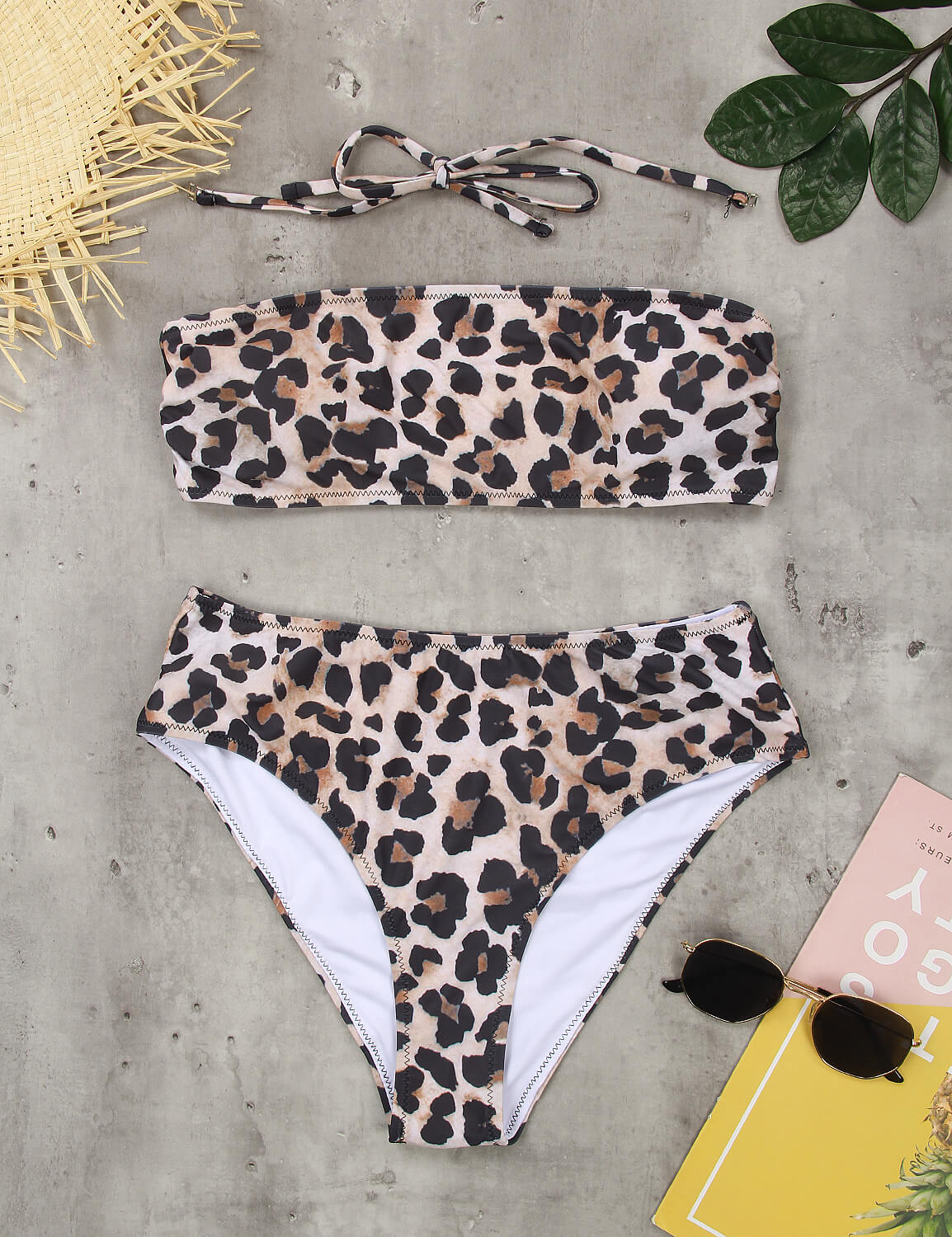 【Size M & L & XL】Bandeau High Cut Leopard Print Bikini