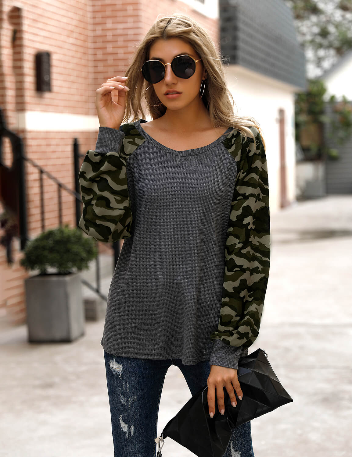 Blooming Jelly_Street Style Camo Long Sleeve T-Shirt_Camo Print_152709_07_2020 Women Fashion Outfits_Tops_T-Shirt